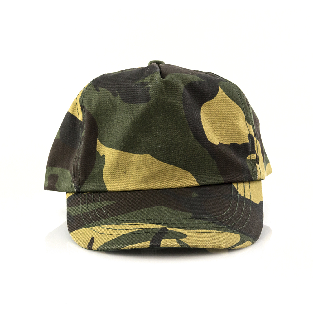 Camiseta y gorra de camuflaje